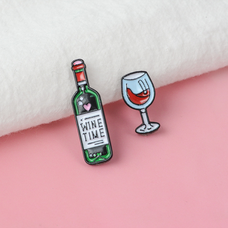 Broche de metal esmaltado con  - Wine Or Beer reseña y precio
